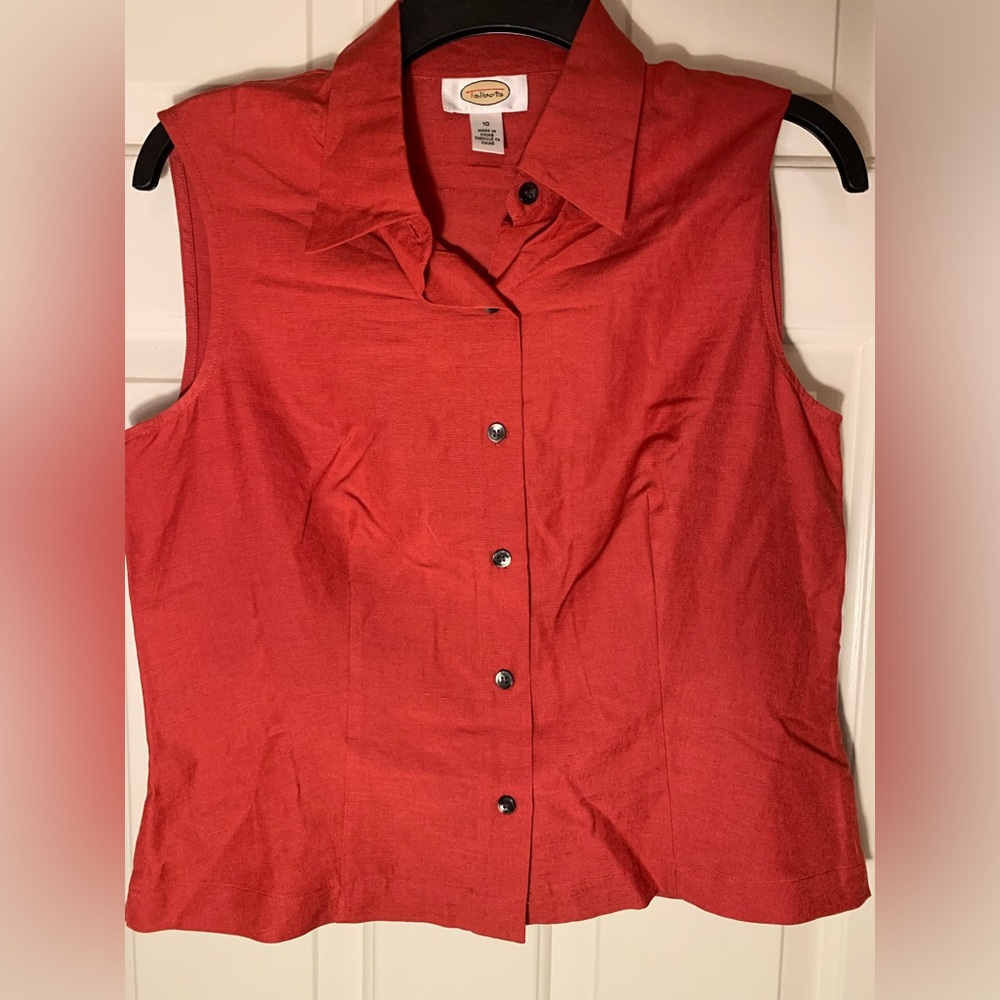 Talbots size 10 sleeveless button up red/coral